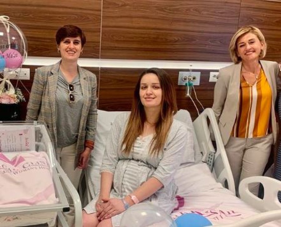 Deputetja e VV-së lind dy binjakë, Kusari-Lila e viziton dhe zbulon emrat e dy fëmijëve