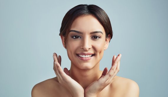 A janë produktet pa përmbajtje vajore zgjidhja perfekte për lëkurën tuaj?