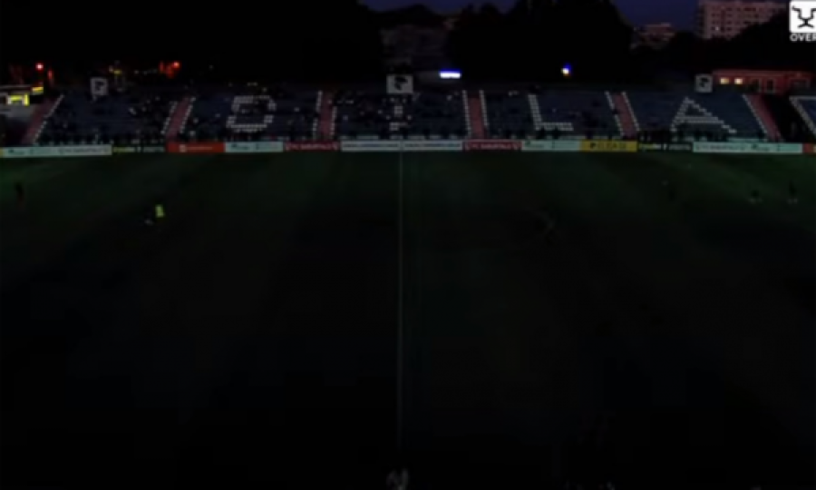 Ndërpritet ndeshja ku po luan ekipi shqiptar, i gjithë stadiumi mbetet në “terr”