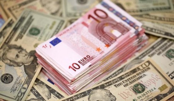 Dollari vazhdon ta sfidojë keq Euron, kaq është dallimi
