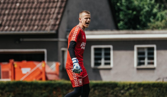 Portieri i talentuar kosovar bind Twenten