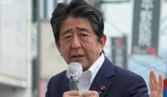 “Shinzo Abe, qëndro i fortë!”, liderët botërorë dënojnë sulmin ndaj ish-kryeministrit japonez