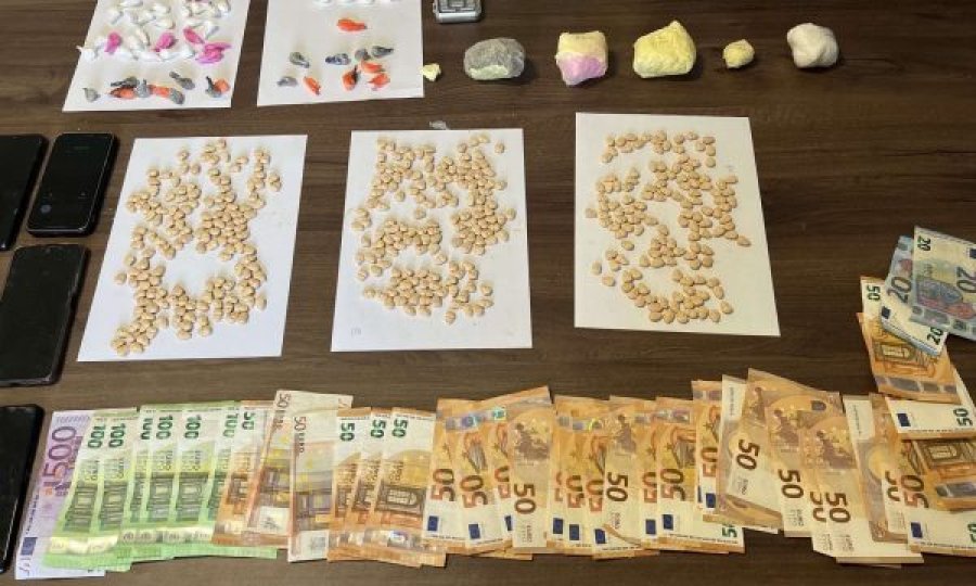 Banda e trafikantëve shpërndante kokainë në Mikonos, drejtohej nga një shqiptar