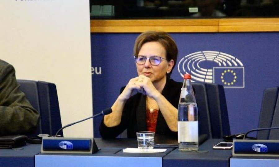 Eurodeputetja franceze e ekstremit të djathtë: Kosovës as viza as integrim në BE