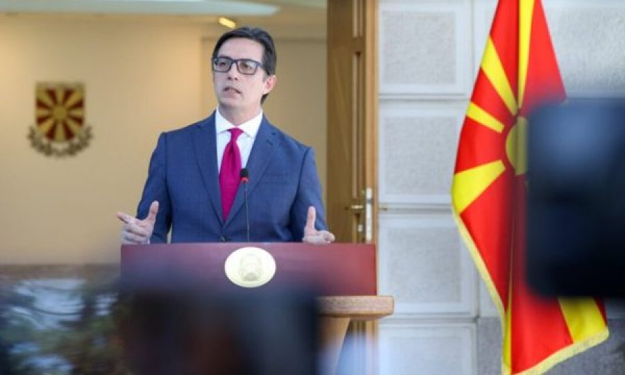 Pendarovski e cilëson propozimin francez si të pranueshëm