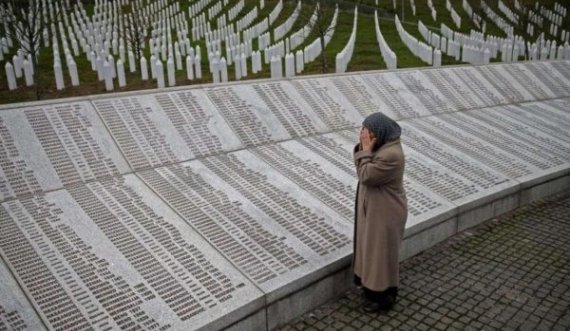 27 vjet nga masakra e Srebrenicës