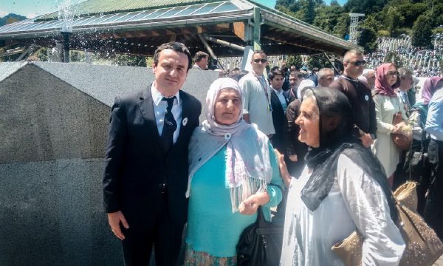 Kurti përkujton masakrën e Srebrenicës: S’ishte asgjë më pak sesa gjenocid