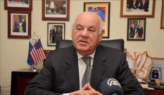 Kur foli ish-presidenti Moisiu!