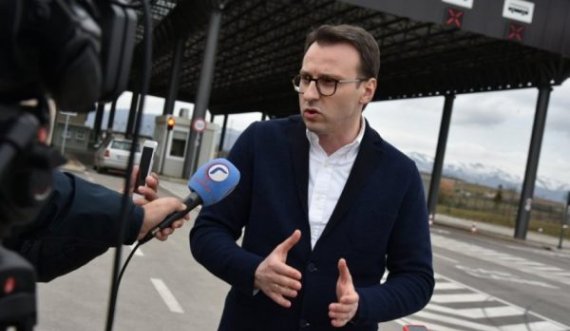 Petkovic thotë se s’u lejua të futet në Kosovë për ta përuruar sheshin që financoi