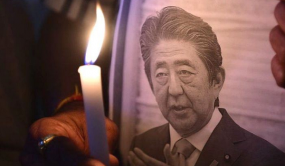 Sot varroset ish-kryeministri Shinzo Abe