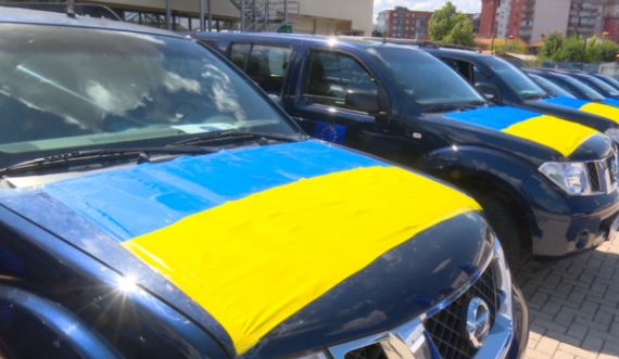 EULEX-i i dhuron Ukrainës automjetet që i përdori në Kosovë