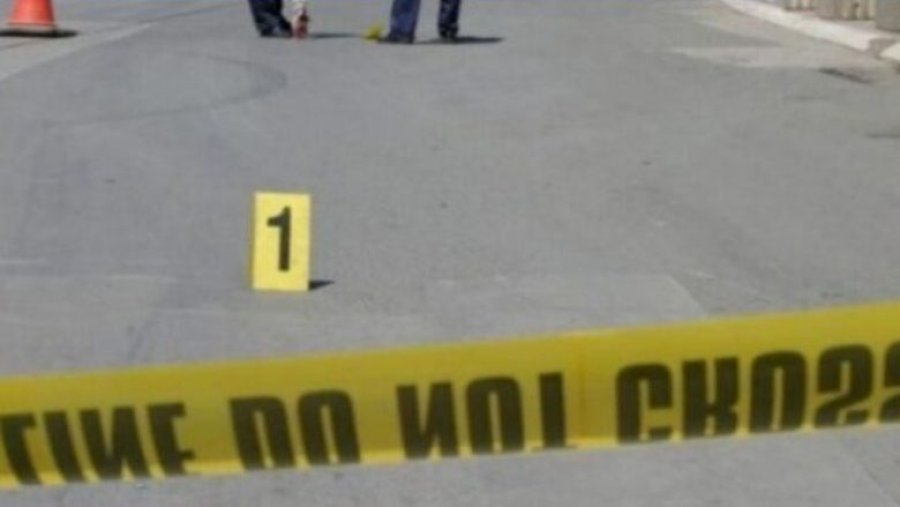 Në aksidentin në Prizren vdiq një person, dy të tjerë u lënduan