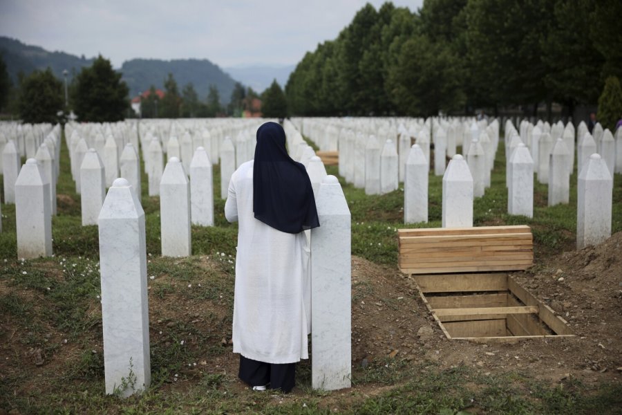 Dje Srebrenica, sot Ukraina, neser...!