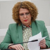 Nuk kalon rezoluta e PDK-së për shkarkimin e Rozeta Hajdarit