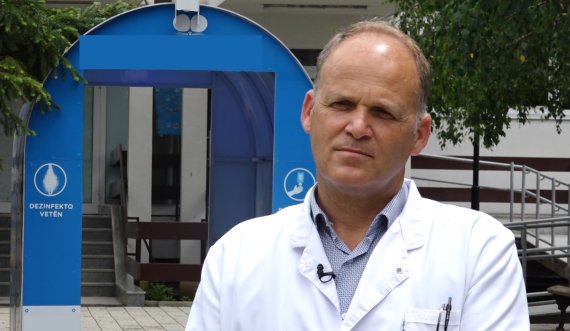 Përfundon mbledhja me drejtorët e spitaleve, Krasniqi: SHSKUK është e përgatitur për fluks të madh të pacientëve