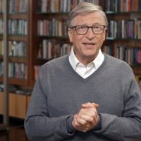 Gates: Në 5 vitet e ardhshme çdo njeri do të ketë një robot