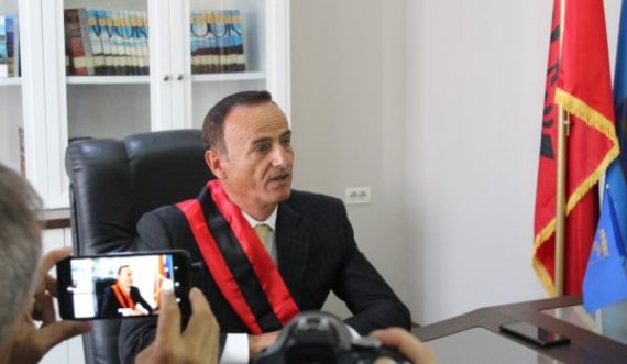 “Dhëndri i Ilir Xhakollit kapet për drogë”, Kryebashkiaku i Pogradecit: Jemi me pushime