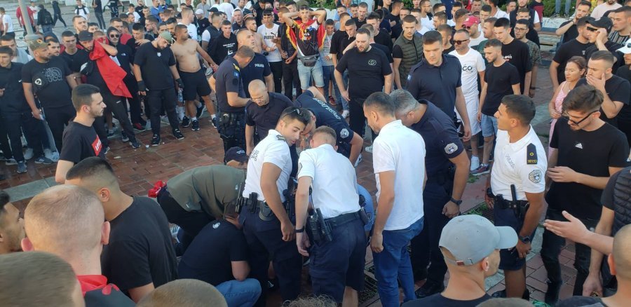 Alivanoset një tifoz nga tollovia e krijuar, dërgohet në QKUK