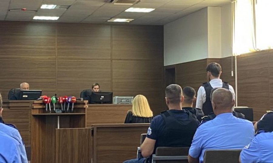 Dardan Krivaqa sot e dëgjoi prokurorin duke i shpalosur detajet e tmerrshme rreth vrasjes për të cilën dyshohet