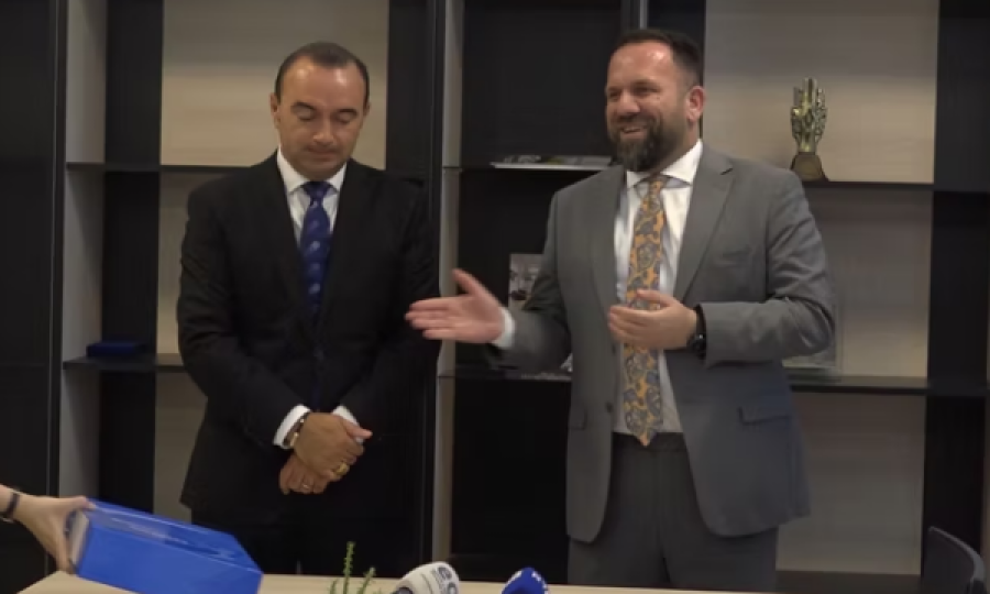 Rafuna merr postin e kryetarit të OEK-ut: Nuk është privilegj, do të jetë sfidë dhe përgjegjësi