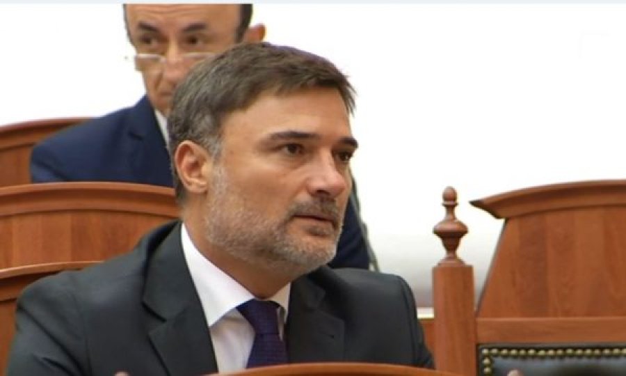 Gjenocidi serb në Kosovë përplas deputetët në Kuvend, PD: Keni shkelur rregulloren, të përsëritet votimi