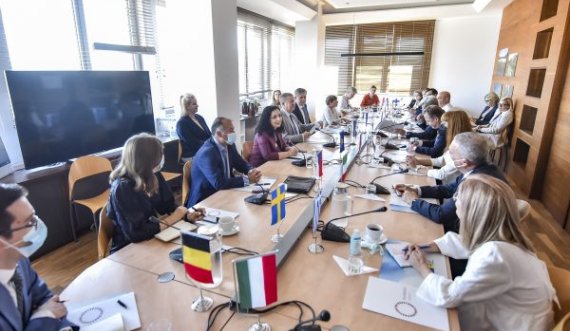 Osmani: Do të punojmë ngushtë me partnerët tanë që gjatë presidencës çeke të hiqen vizat