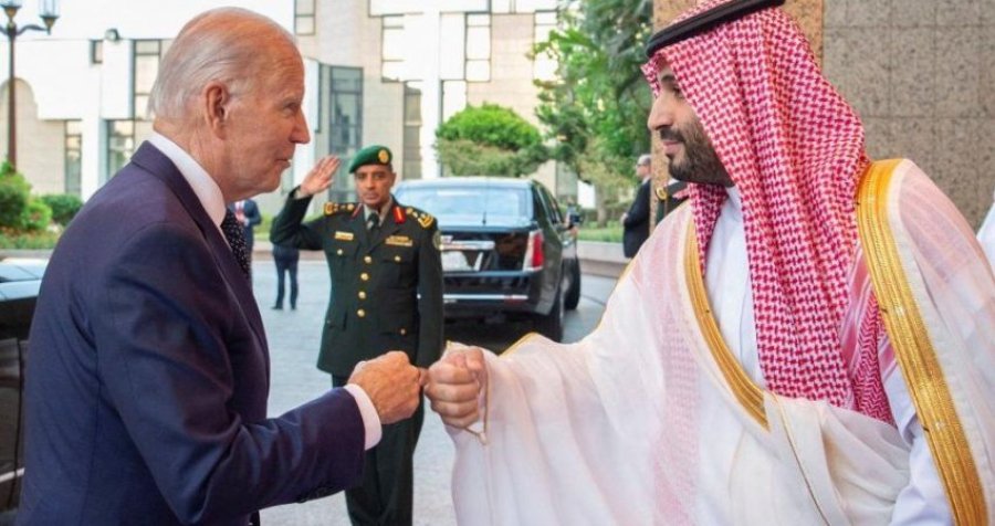 Biden në mes kritikave takohet me princin e kurorës në Arabinë Saudite