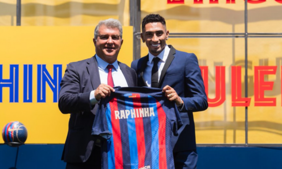 Raphinha prezantohet te Barcelona