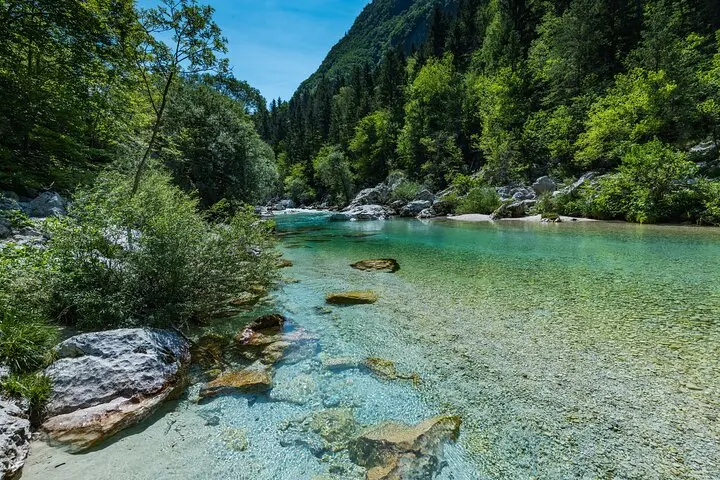 Turistët serbë bllokohen në Valbonë, vdes njëri prej tyre