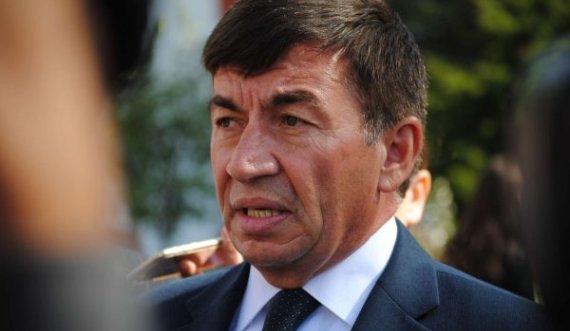 Bajrami viziton ish-krerët e UÇK-së në Hagë