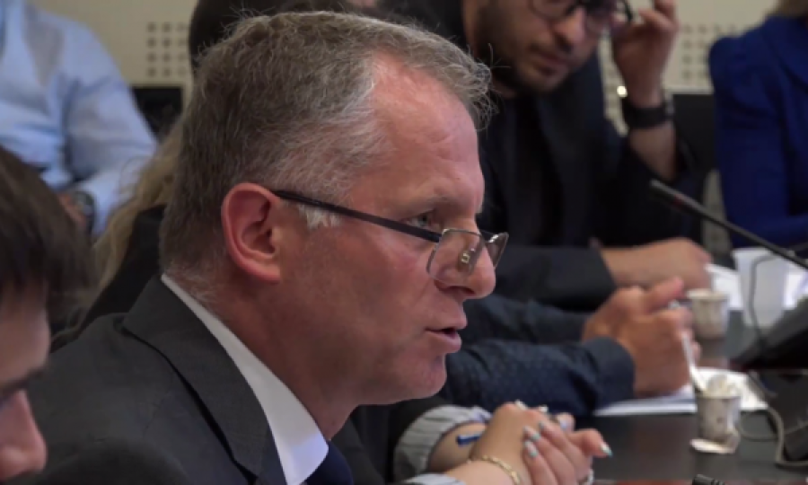 Bislimi sheh një momentum të ri për liberalizimin e vizave për Kosovën