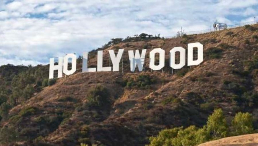 Ja cili aktor i njohur i Hollywoodit po qëndron në Kosovë