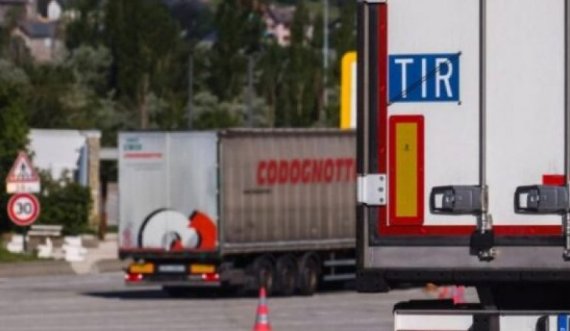 A e dini se çfarë do të thotë shenja TIR në kamion?