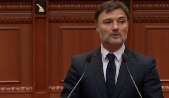 Alibeaj: Parlamenti të njohë genocidin serb në Kosovë, ju keni frikë të votoni