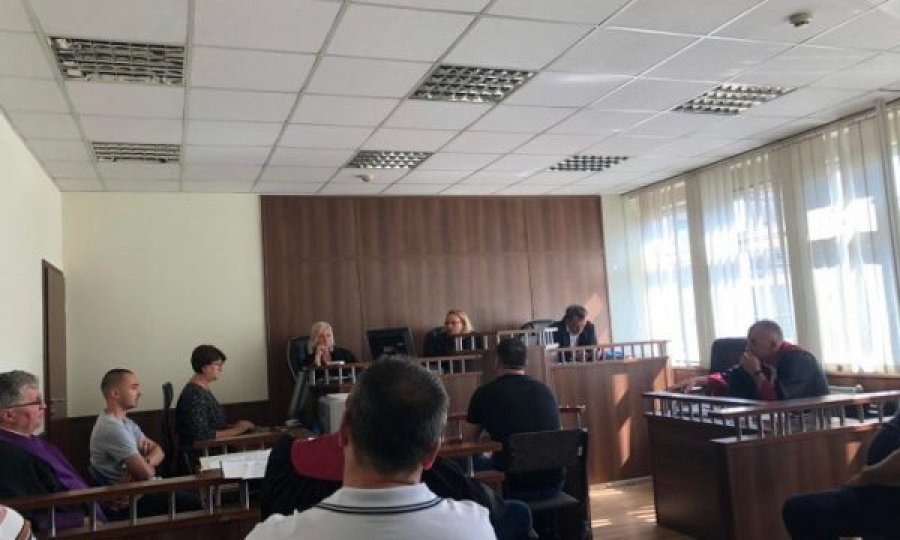 Vrasja për 20 euro borxh, i akuzuari thotë se familja e tij s’mund të lëvizë lirshëm shkaku i raporteve me atë të viktimës