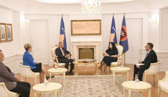 Osmani - Kamberit: E rëndësishme që u sigurua vazhdimësia e përfaqësimit të shqiptarëve në Parlamentin e Serbisë