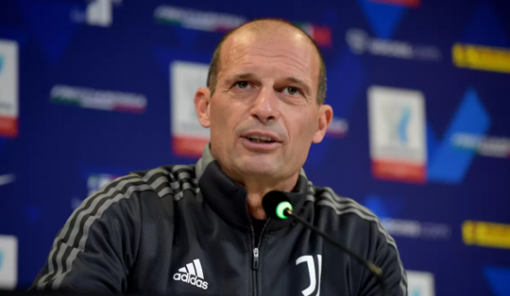 Massimiliano Allegri bëhet gjysh