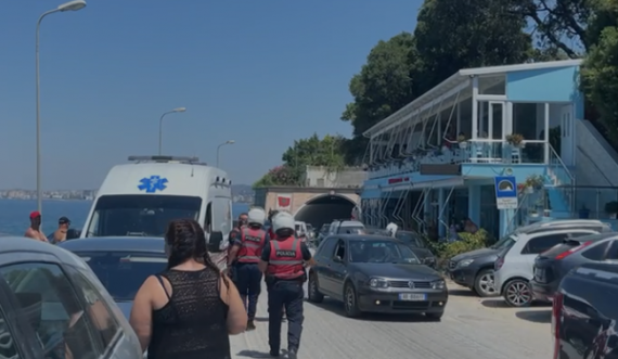 Me armë në dorë, momenti para se autori të qëllojë në Vlorë, një burrë përpiqet ta ndalojë