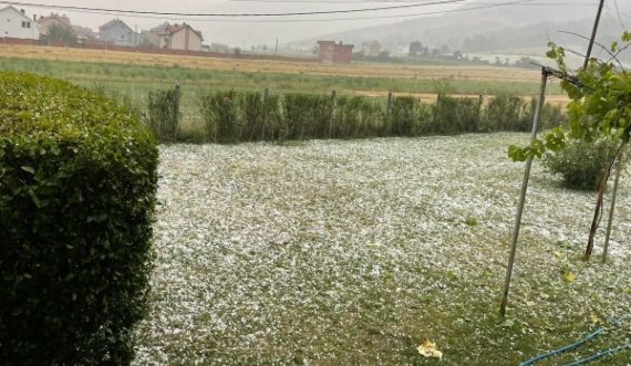 Stuhia e pasditës, breshër edhe në disa fshatra të Lipjanit