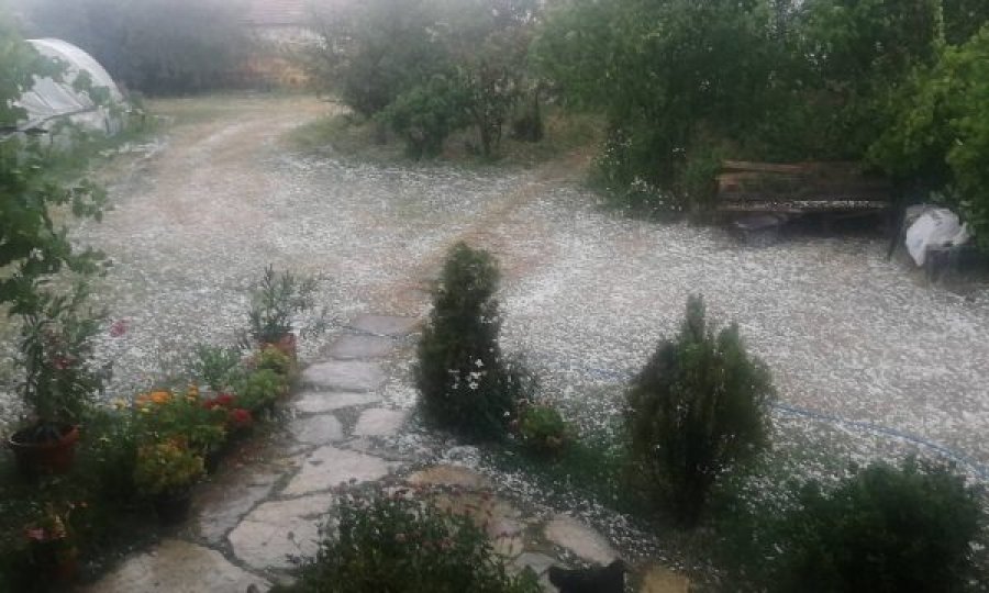 Erëra të forta, shi e breshër në Mitrovicë dhe Skënderaj