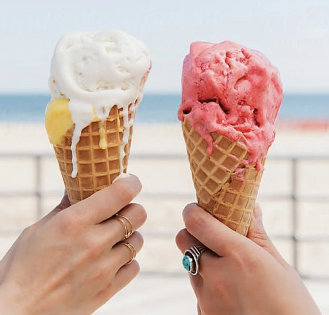 Do guxonit me këtë vapë të provonit këto shije të çuditshme akulloresh?