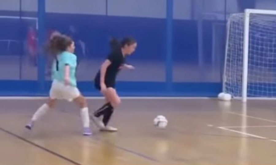 Kjo futbolliste e re ka magji në këmbët e saj, e krahasojnë me Messin