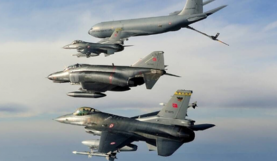 Rusët po grumbullojnë avionë për ofensivën e re
