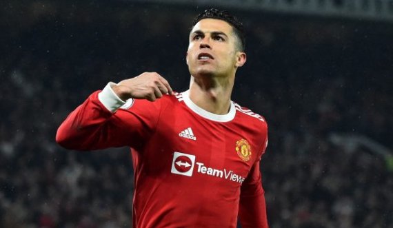 Ronaldo  po  kërkon të largohet, këmbëngul  për  shkëputjen e kontratës me Man Utd