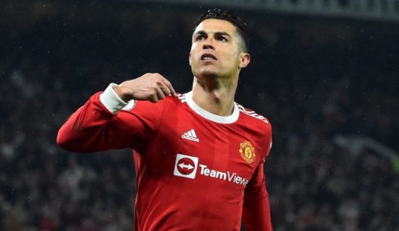 Ronaldo  po  kërkon të largohet, këmbëngul  për  shkëputjen e kontratës me Man Utd