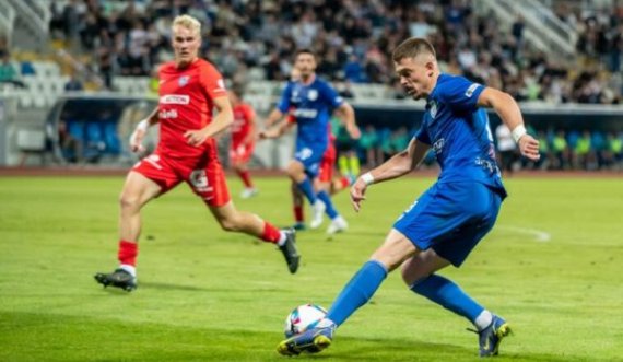 Muja transferohet në Royal Antwerp