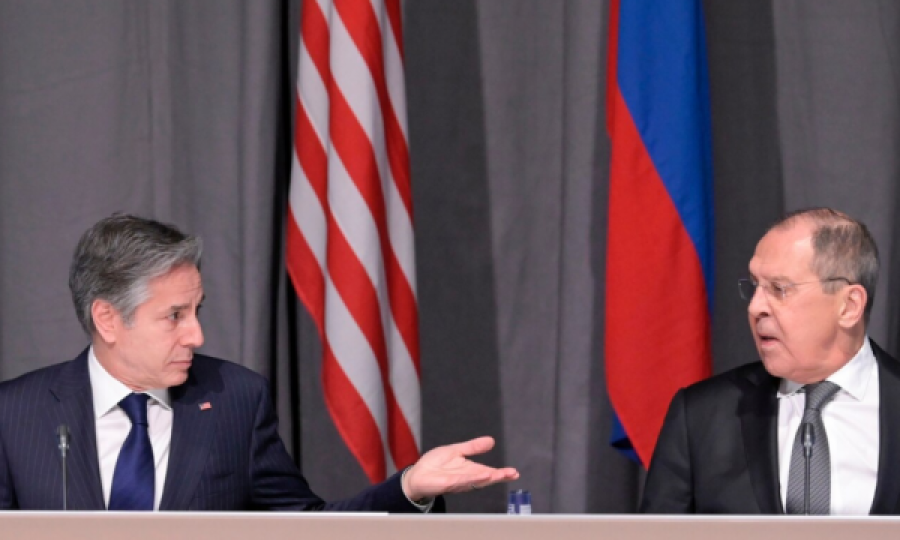 Zhvillim i papritur, Blinken e Lavrov për herë të parë në telefon pas luftës në Ukrainë