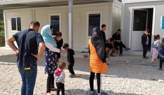 Afganët e strehuar në Shqipëri ngrihen në protestë