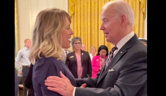 Kjo është shqiptarja që u takua me presidentin Biden