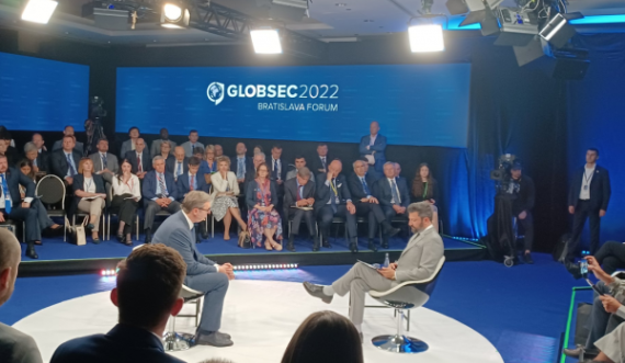 Vuçiq: S’mund ta humbim mbështetjen e Rusisë për Kosovën